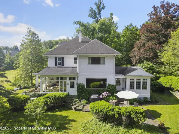 218 Weatherby St, Dalton, PA 18414