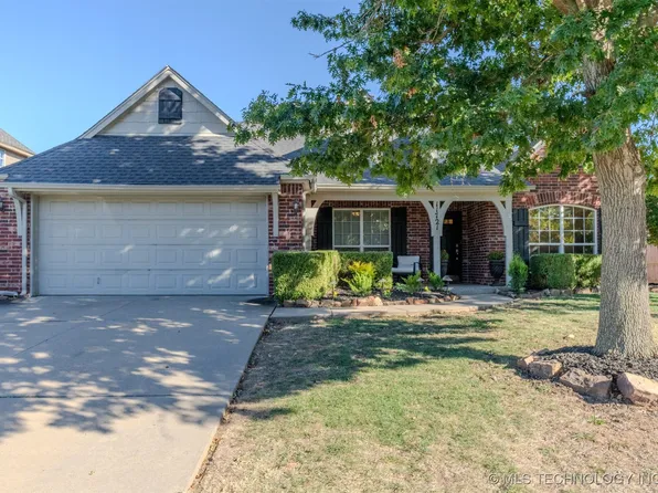 11721 S Willow St, Jenks, OK 74037