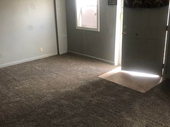 5th image of 3426 Igleheart Ave