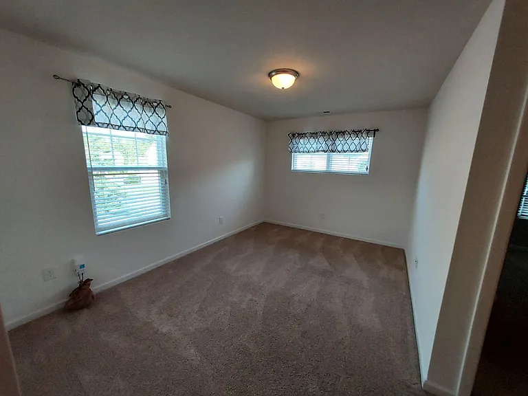608 Stapleford Ln — Photo 23