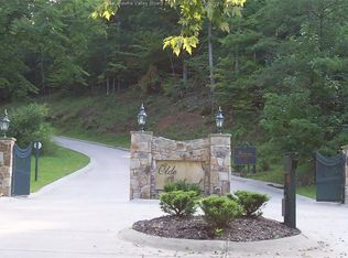 324 Olde Orchard Dr, Hurricane, WV 25526