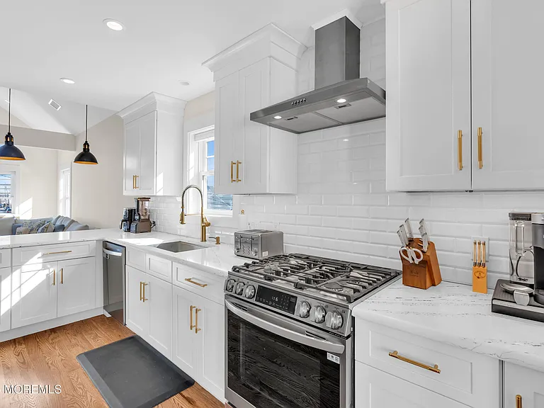 455 Main St E — Photo 22