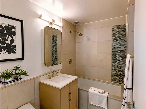 350 West 42nd Street image 4 of 18