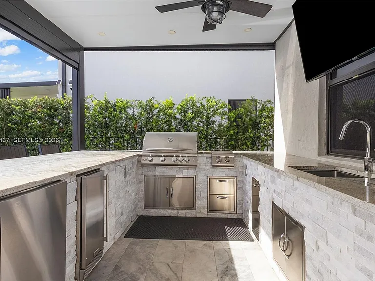 4335 SW 174th Ave — Photo 20