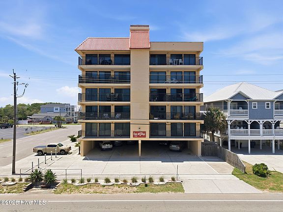 3rd image of 1518 S Lake Park Boulevard #4b