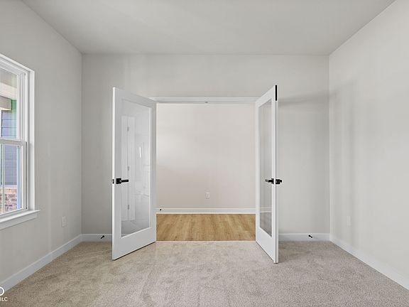 4th image of 288 McNair Rd