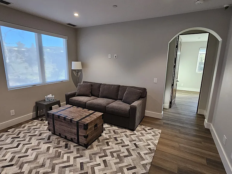Graystone Pl — Photo 2