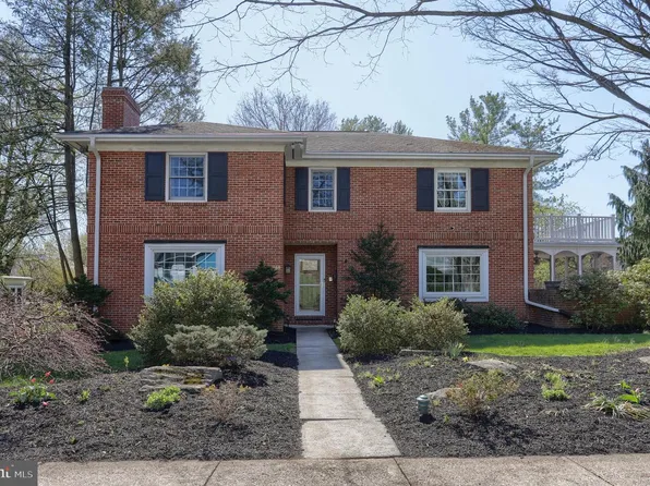 960 Beech Ave, Hershey, PA 17033