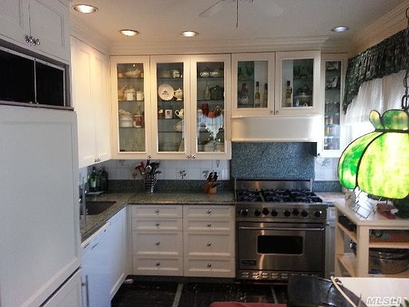 3rd image of 9010 Pitkin Ave