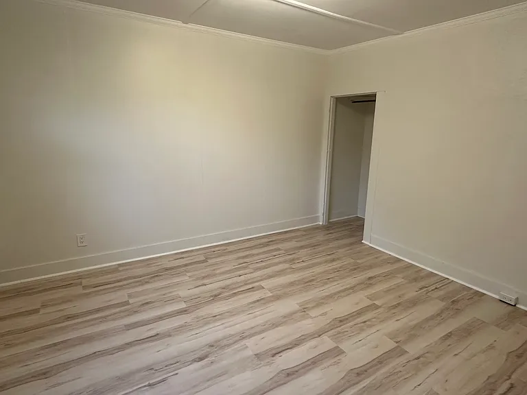 143-149 Protection Ave #145 — Photo 3