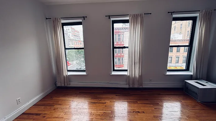 Rented by Owner | media 9