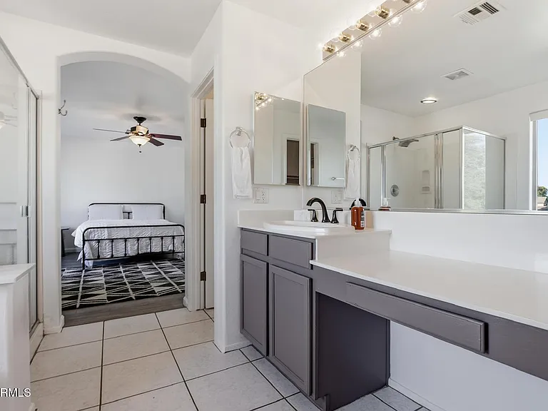 220 W Beechnut Pl — Photo 24