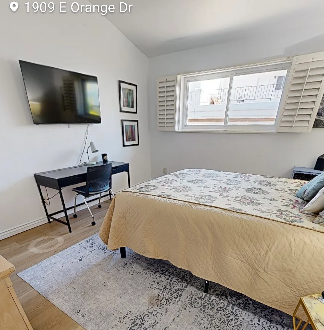 1909 E Orange Dr — Photo 4
