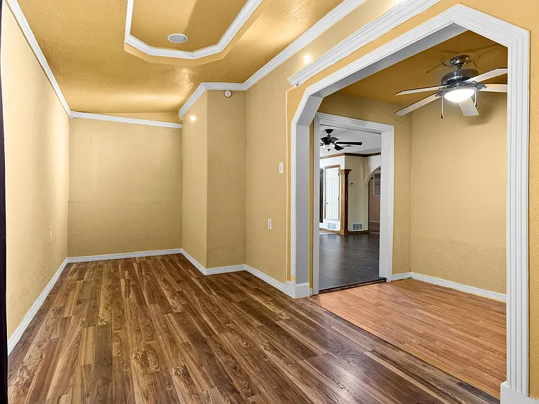 2407 Hidden Valley Dr — Photo 12
