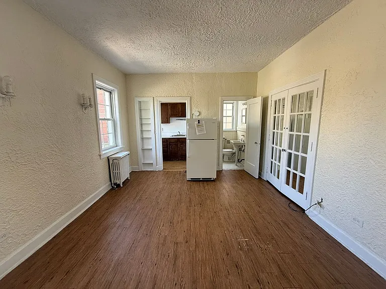 Bayard Manor Apartments — Photo 53