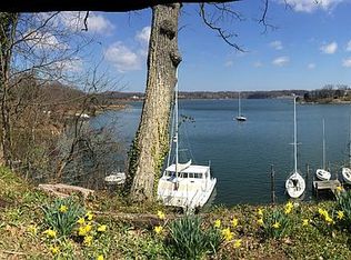 53 Overlook Dr, Annapolis, MD 21401