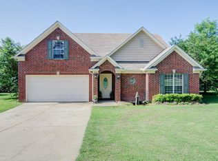 3046 Country Club Rd, Senatobia, MS 38668