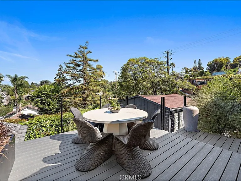 592 Bluebird Canyon Dr — Photo 19