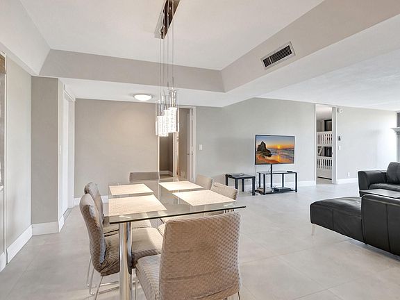 5th image of 501 SW 11th Place #403