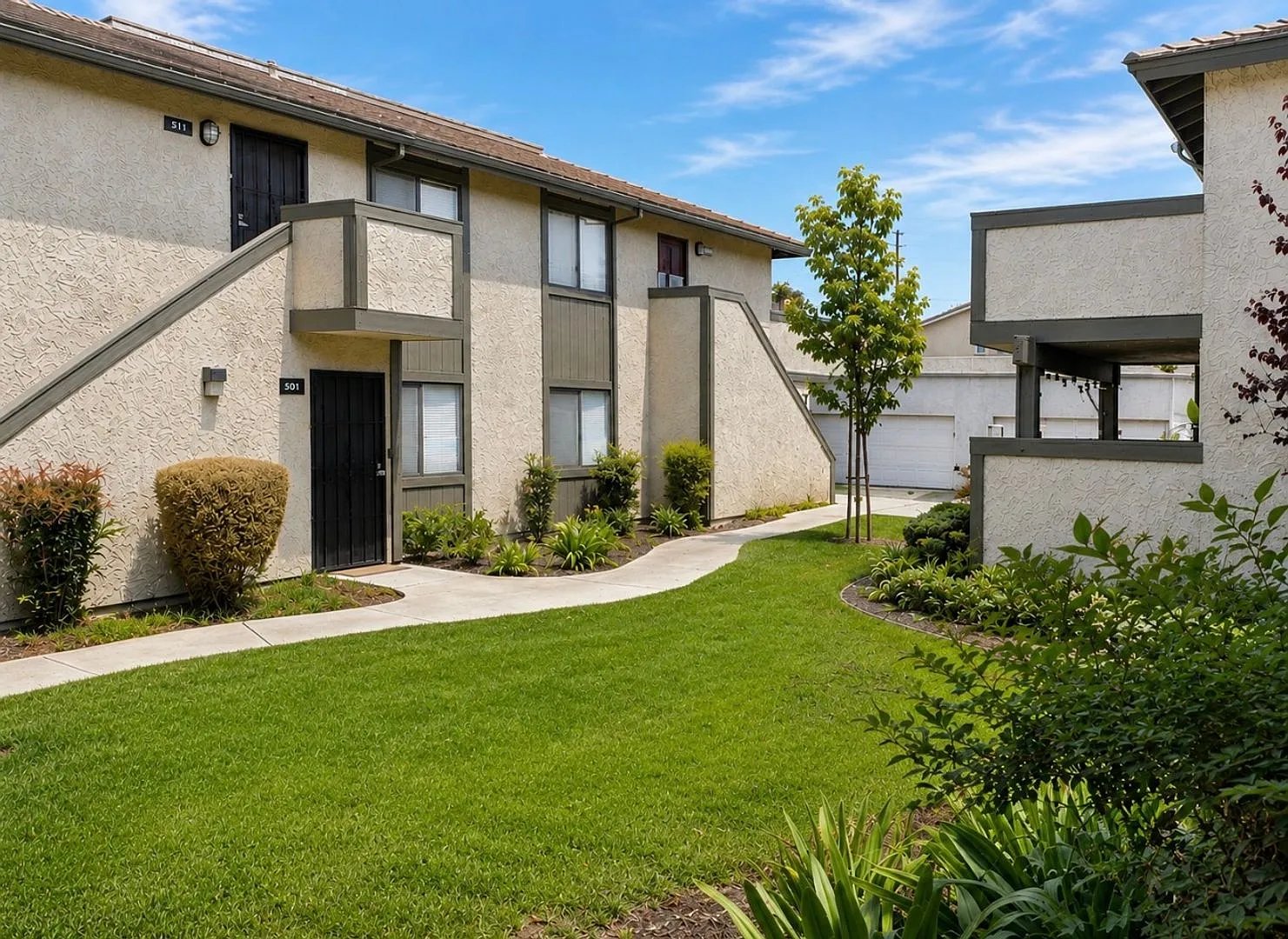 3 Bedroom 2 bath condo in Great location in Moorpark — Photo 2