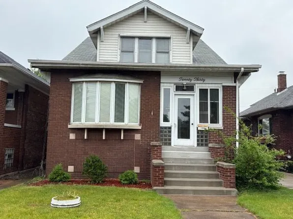 2030 Lincoln Ave, Whiting, IN 46394