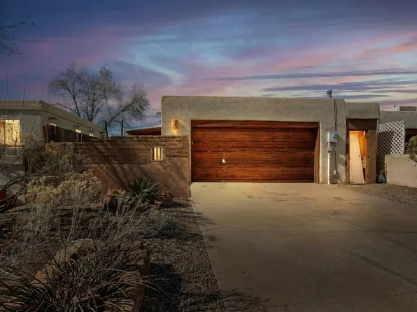 694 Lakeview Cir SE, Rio Rancho, NM 87124