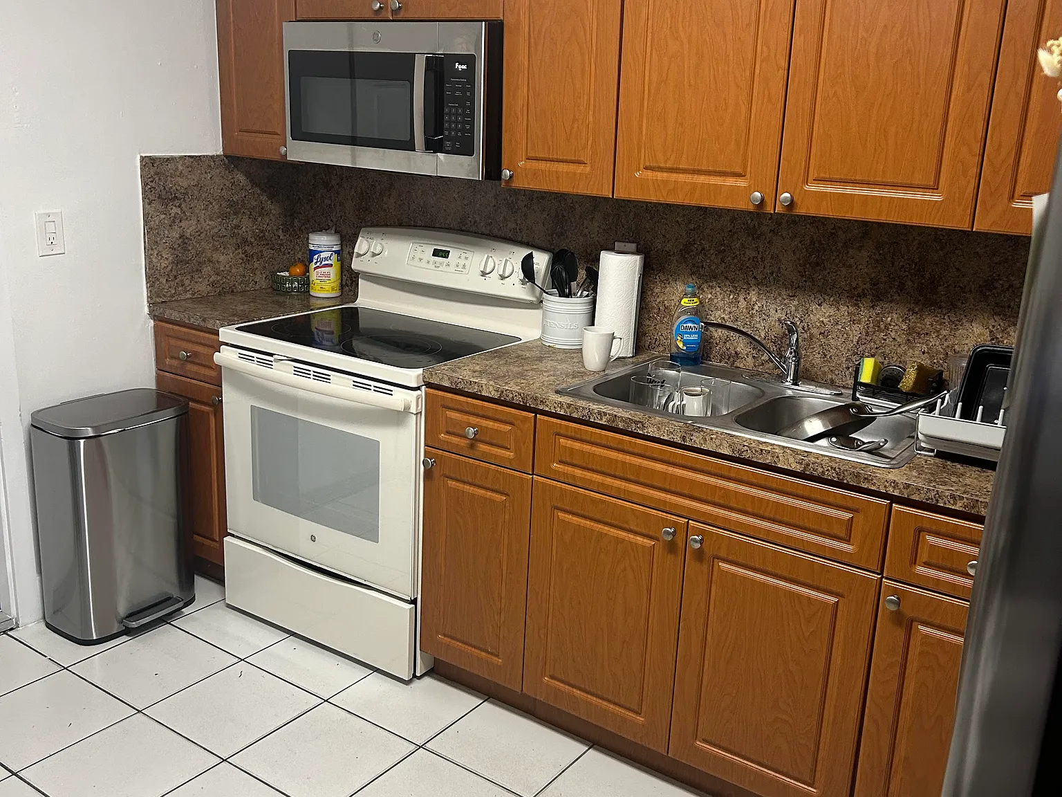 2 bed, 1100 sqft, $2,500 — Photo 4