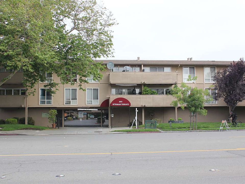 1st image of 260 Industrial Pkwy APT 12