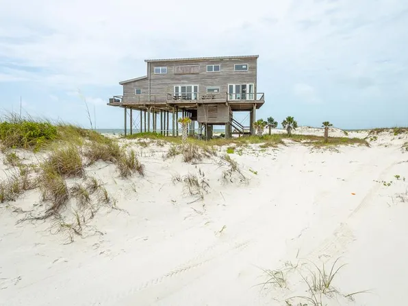 1973 Gulf Shore Dr, Carrabelle, FL 32322