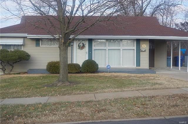1st image of 545 Marechal Ln