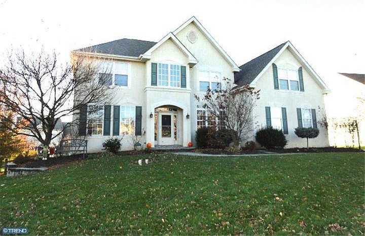 For Sale: 607 Patriot Ln, Phoenixville, PA 19460