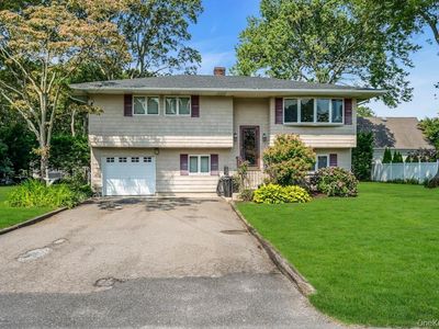 174 Division Avenue, Blue Point, NY, 11715