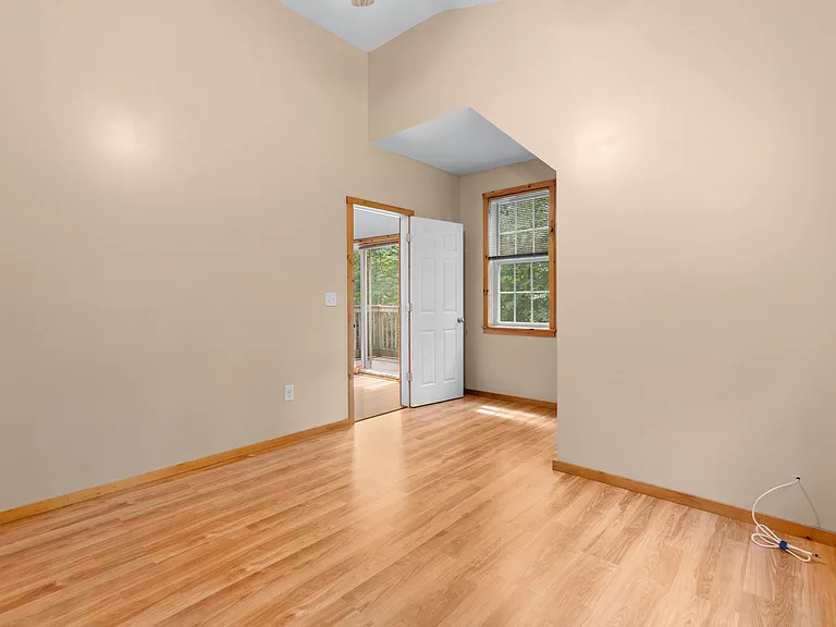 10B Old Kings Hwy #B — Photo 13