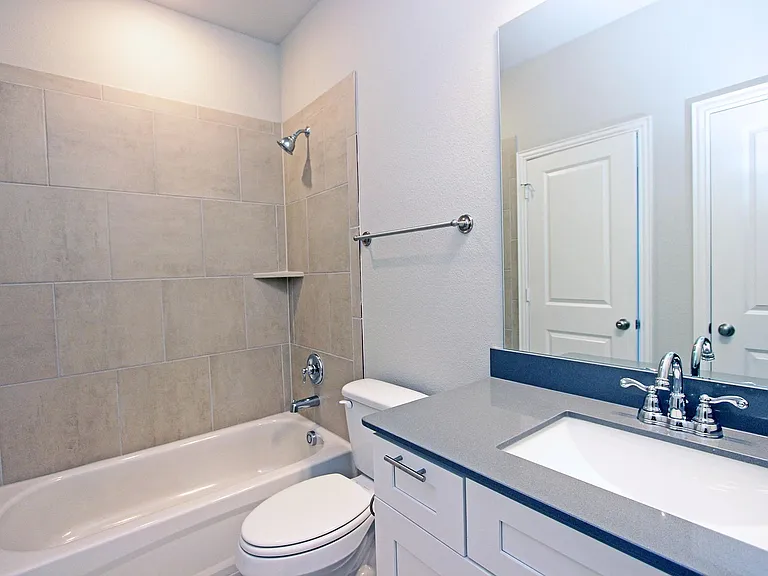 4255 Shavano Dr — Photo 17