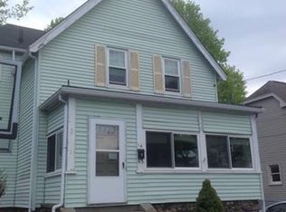 14 Dean St, Stoneham, MA 02180