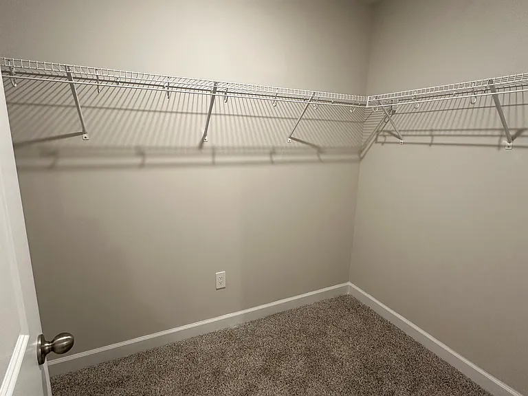 2604 Grand Meadow Dr — Photo 9