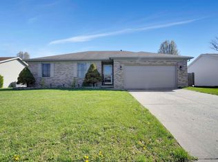 6355 Summit Pointe Way, Newburgh, IN 47630