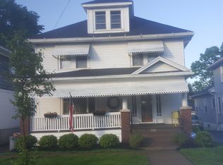 1912 Green Ridge St, Dunmore, PA 18512