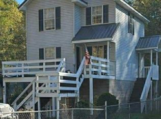 30 Left Hand Fork Rd, Charleston, WV 25315