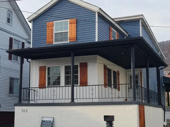 312 Center St, Lykens, PA 17048