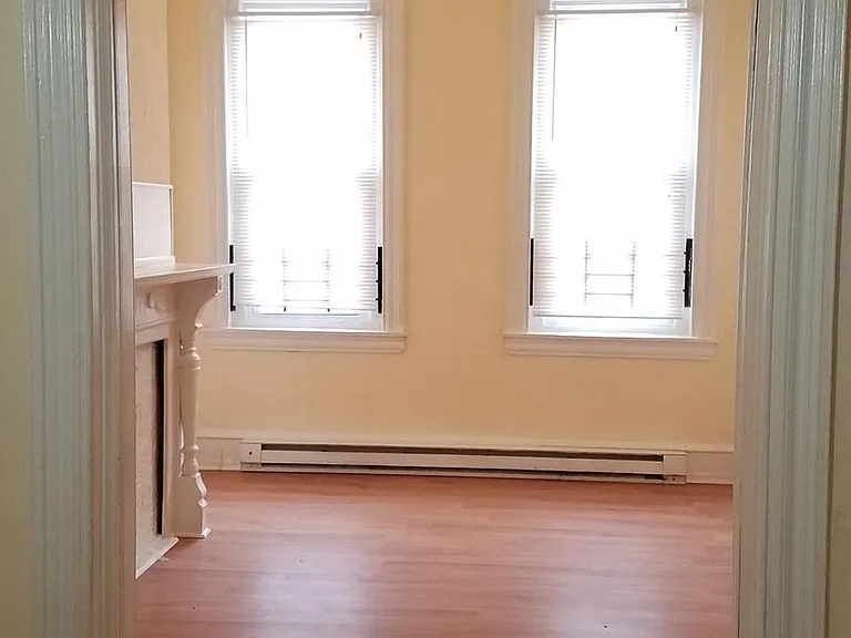 3046 Clifford St — Photo 24