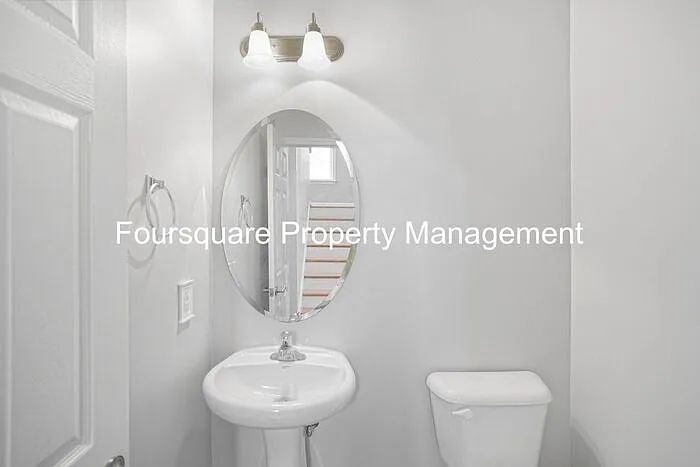 100 Cabot Dr — Photo 18