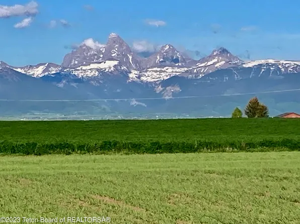 8351 Blue Ridge Ln, Tetonia, ID 83452