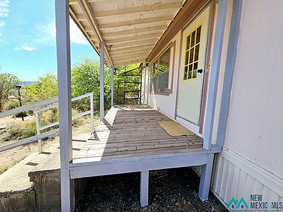 2nd image of 3640 Cabrito Rd SE