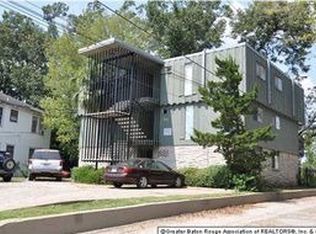 561 E State St APT 3, Baton Rouge, LA 70802