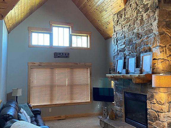 2nd image of 2153 Shady Ln
