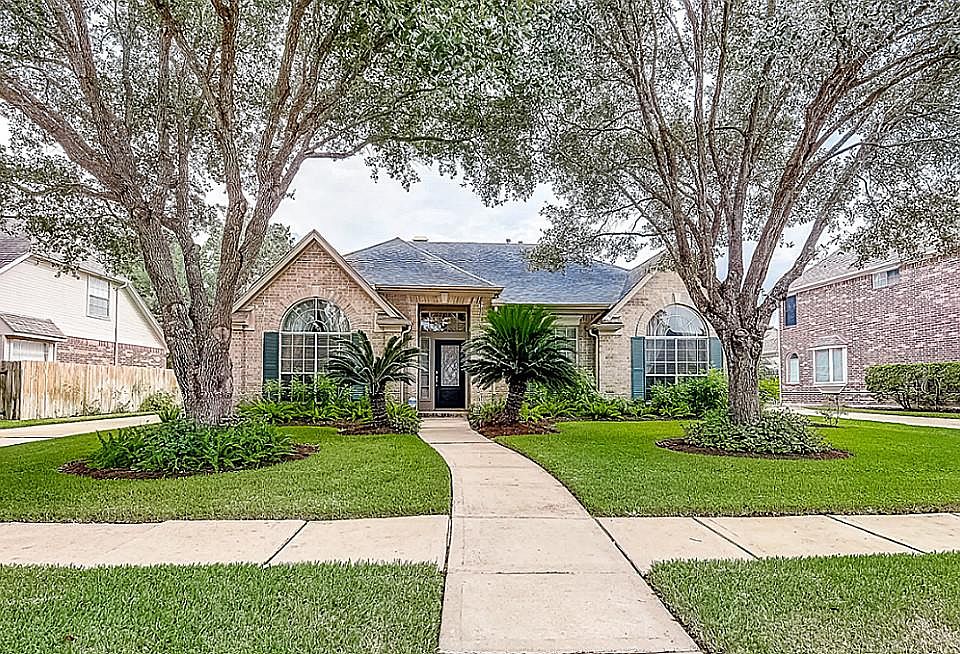 1st image of 23307 Garden Chase Dr
