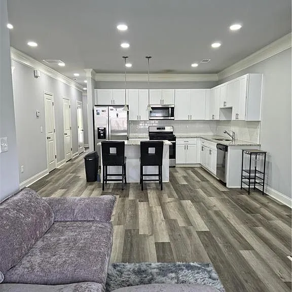 430 Village Creek Dr #B — Photo 8