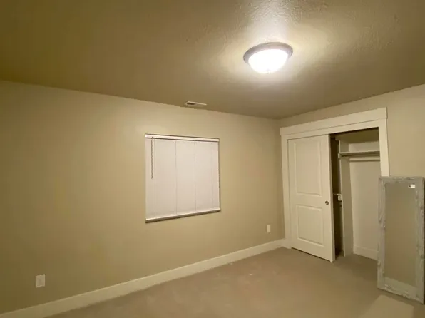 (undisclosed Address), Syracuse, UT 84075