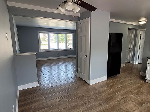 5th image of 8700 S 82nd Ct APT 1E